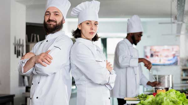 Skilled restaurantteam in the Gulf region