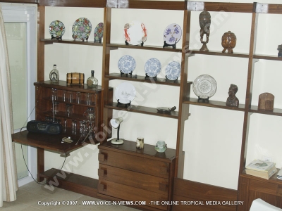 beach villa diane 1 mauritius decoration view
Diane Beach Villa decoration view. A cabinet displayed with ornamets.
Keywords: Diane Beach Villa