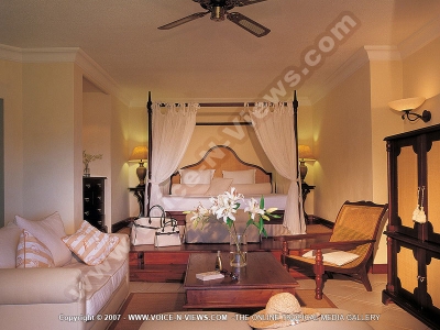 beau rivage hotel maritius honeymoon suite
