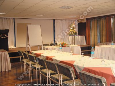 2 star hotel gold crest hotel conference room
