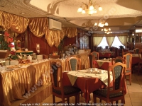 2_star_hotel_gold_crest_hotel_restaurant.jpg