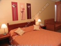 2_star_hotel_gold_crest_hotel_room.jpg