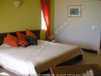 2_star_hotel_la_mariposa_beach_resort_hotel_room.jpg