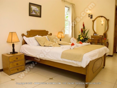 double suite bedroom le palmiste resort and spa
