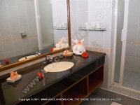 Filename=le_palmiste_resort_and_spa_standard_bathroom_suite.jpg
Filesize=107KiB
Dimensions=800x600
Date added=Aug 04, 2010 le_palmiste_resort_and_spa_standard_bathroom_suite.jpg