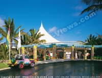 Filename=3_star_hotel_le_coco_beach_hotel_entrance.jpg
Filesize=147KiB
Dimensions=800x613
Date added=Jun 20, 2007 3_star_hotel_le_coco_beach_hotel_entrance.jpg