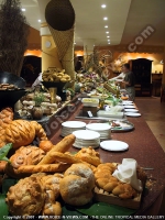 Filename=3_star_hotel_le_preskil_hotel_food_display.jpg
Filesize=138KiB
Dimensions=600x800
Date added=Jun 06, 2007 3_star_hotel_le_preskil_hotel_food_display.jpg