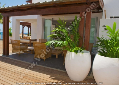 le recif hotel mauritius front view

