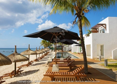le recif hotel mauritius side view
