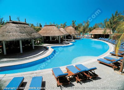 4 star hotel indian resort & spa pool view
