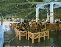 Filename=4_star_la_plantation_resort_cylo_bar.jpg
Filesize=161KiB
Dimensions=800x616
Date added=Sep 04, 2007 4_star_la_plantation_resort_cylo_bar.jpg