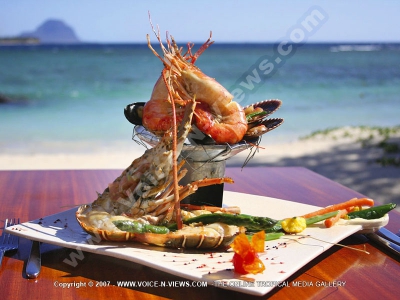 sands resort and spa mauritius sea food decoration
