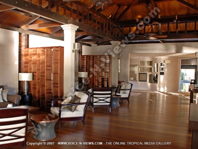 les pavillons hotel mauritius lobby

