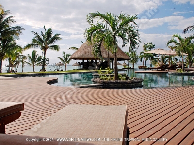 les pavillons hotel mauritius sunbed and swimming pool view
