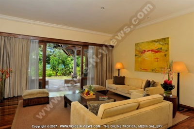 maradiva villas resort and spa hotel mauritius luxury suite villa living room
