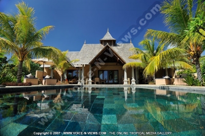 maradiva villas resort and spa hotel mauritius villa general view

