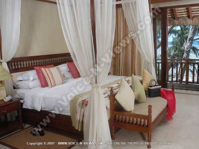 movenpick resort and spa mauritius junior suite king bed
