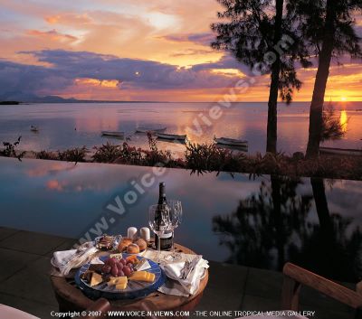 5 star hotel the oberoi sunset view
