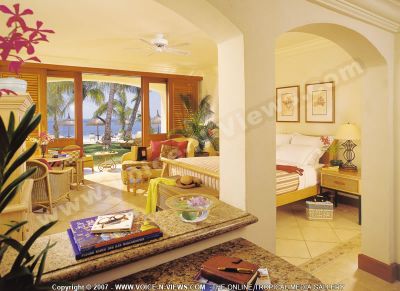 5 star hotel one and only le saint geran hotel room

