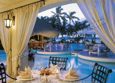 5 star hotel one and only le saint geran hotel view on pool
