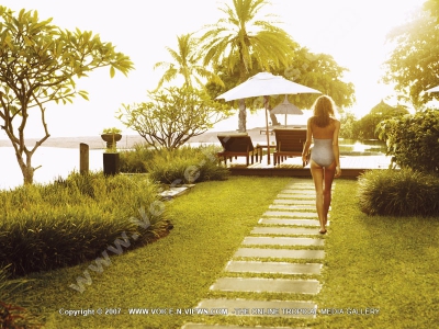 5 star hotel shanti maurice gardens view
