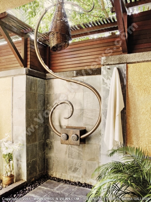 5 star hotel shanti maurice junior suite outdoor shower
