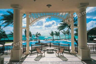 5 star hotel the residence hotel view on pool
