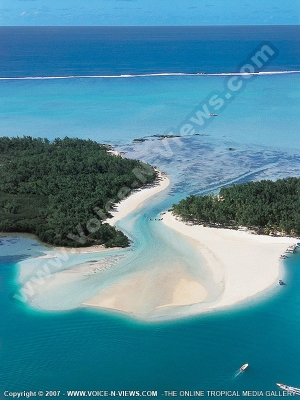 le tropical hotel mauritius ile aux cerfs aerial view
