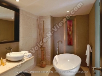 Filename=general_view_of_the_deluxe_bathroom_of_intercontinental_resort_mauritius.jpg
Filesize=91KiB
Dimensions=800x600
Date added=Sep 20, 2010 general_view_of_the_deluxe_bathroom_of_intercontinental_resort_mauritius.jpg