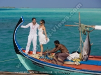 Filename=diva_maldives_hotel_maldives_couple_on_a_pirogue.jpg
Filesize=153KiB
Dimensions=800x600
Date added=Jan 29, 2009 diva_maldives_hotel_maldives_couple_on_a_pirogue.jpg