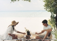 Filename=kanuhura_resort_maldives_couple_having_lunch_at_the_beach.jpg
Filesize=82KiB
Dimensions=590x427
Date added=Feb 03, 2009 kanuhura_resort_maldives_couple_having_lunch_at_the_beach.jpg