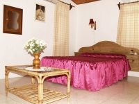 Filename=les_bougainvillers_apartments_mauritius_double_bedroom_general_view.jpg
Filesize=134KiB
Dimensions=800x600
Date added=Feb 13, 2009 les_bougainvillers_apartments_mauritius_double_bedroom_general_view.jpg