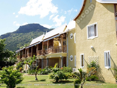 bed and breakfast superior beach apartment la preneuse ref 164 mauritius side view
