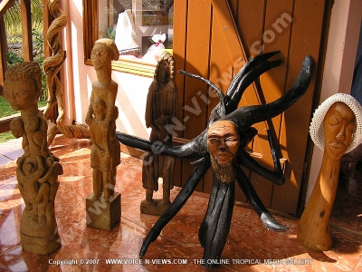 chamarel craft shop sculpture
