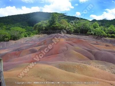 seven colours chamarel
