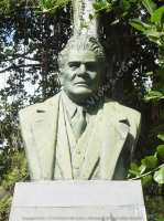 Filename=raoul_rivet_writer_company_gardens_port_louis_mauritius.jpg
Filesize=249KiB
Dimensions=800x1067
Date added=Jun 19, 2008 raoul_rivet_writer_company_gardens_port_louis_mauritius.jpg