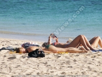 Filename=woman_lying_sunbath_beach_le_morne_mauritius.jpg
Filesize=128KiB
Dimensions=800x600
Date added=Jun 19, 2008 woman_lying_sunbath_beach_le_morne_mauritius.jpg