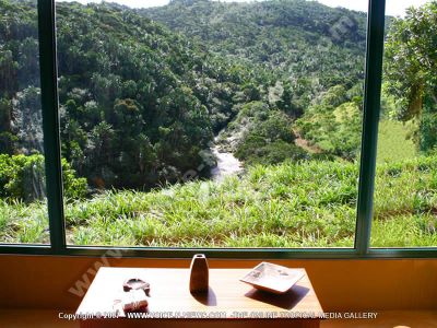 lodge exil mauritius mountain view from terasse
Overseeing the Rivi?ɬre Savanne upon the hills, L?ǨѢExil offers a fantastic panorama on the beautiful
preserved natural park of Combo from the terrace.

Keywords: Exil lodges, terrace, Rivi?ɬre Savanne, natural park of Combo