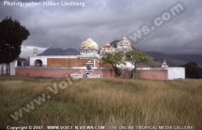 old_time_temple_mauritius.jpg