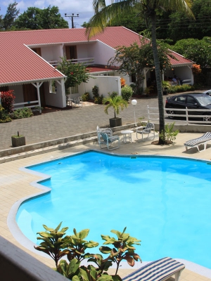 superior_apartment_mont_choisy_mauritius_ref_111_pool.JPG