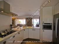 Filename=superior_penthouse_apartments_cap_malheureux_ref_94_kitchen_general_view.jpg
Filesize=83KiB
Dimensions=800x600
Date added=Aug 04, 2010 superior_penthouse_apartments_cap_malheureux_ref_94_kitchen_general_view.jpg