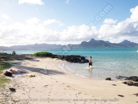 Filename=beach_villa_bernard_mauritius_seaside_and_mount_lion_view.jpg
Filesize=74KiB
Dimensions=800x600
Date added=Feb 27, 2008 beach_villa_bernard_mauritius_seaside_and_mount_lion_view.jpg