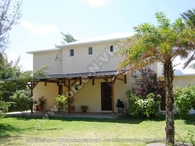 beach villa-millionaire mauritius garden view
Millionaire Beach Villa garden view. Listen to tropical birdsongs on the rear terrace whilst enjoying the exotic garden. The villa has a wonderful view of the garden.

Keywords: Millionaire Beach Villa, garden, tropical, terrace