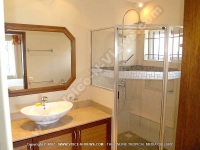 Filename=beach_villa_orchidee_mauritius_bathroom_1.jpg
Filesize=72KiB
Dimensions=800x600
Date added=Feb 27, 2008 beach_villa_orchidee_mauritius_bathroom_1.jpg