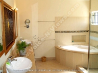 Filename=beach_villa_orchidee_mauritius_bathroom_and_jacuzzi.jpg
Filesize=70KiB
Dimensions=800x600
Date added=Feb 27, 2008 beach_villa_orchidee_mauritius_bathroom_and_jacuzzi.jpg