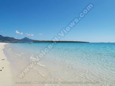 beach villa patricia mauritius beach view of pointe desny
Patricia Beach Villa is located at Point D?ǨѢEsny right on the beachfront near the Blue Bay marine park.
Keywords: Patricia Beach Villa, Pointe d'Esny, beqchfront, Blue Bay marine park