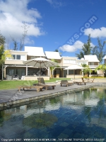Filename=white_oak_villa_mauritius_front_and_pool_view.jpg
Filesize=144KiB
Dimensions=600x800
Date added=Apr 03, 2009 white_oak_villa_mauritius_front_and_pool_view.jpg