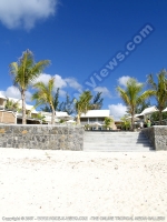 Filename=white_oak_villa_mauritius_general_view_from_the_beach.jpg
Filesize=139KiB
Dimensions=600x800
Date added=Apr 03, 2009 white_oak_villa_mauritius_general_view_from_the_beach.jpg