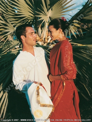 wedding in mauritius paradise cove hotel just married couple
